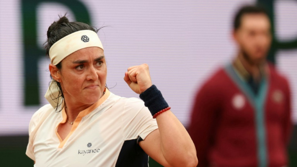 Ons Jabeur vence colombiana Osorio e vai &agrave; 3&ordf; rodada de Roland Garros