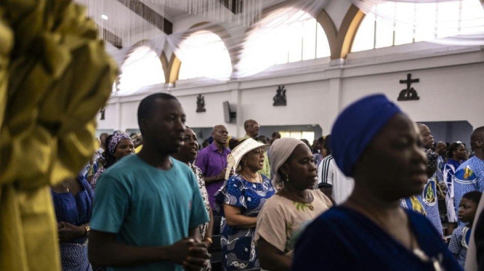 L&iacute;deres mundiais rendem homenagem ao falecido papa Francisco