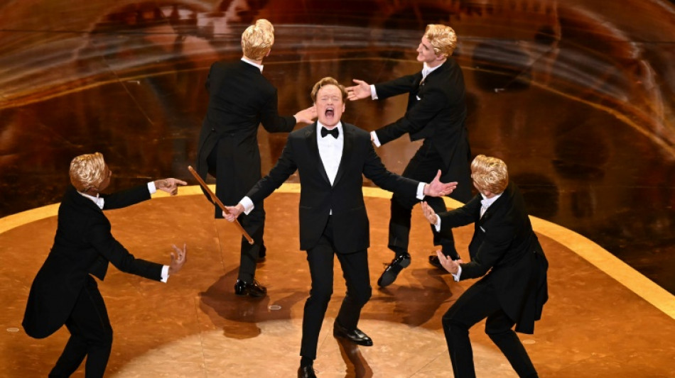 Comediante Conan O'Brien voltar&aacute; a apresentar o Oscar em 2026