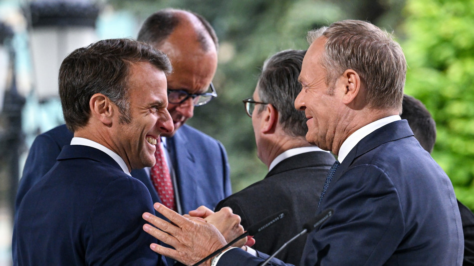 Berlino, 'il tempo passa, senza tregua sanzioni a Mosca'