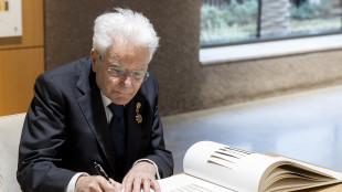 Mattarella conferisce motu proprio 31 onorificenze al merito