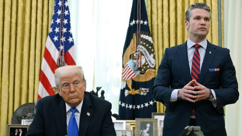 Trump anuncia contrato com a Boeing para futuro avi&atilde;o de combate F-47