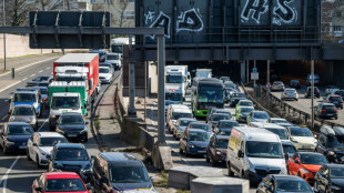 Berliner Polizisten sollen Autofahrer bestohlen haben - Festnahmen