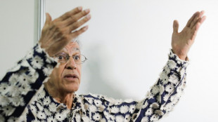 Artistas brasile&ntilde;os leen manifiesto "por la democracia" antes de elecciones