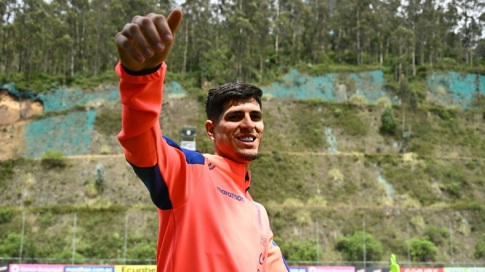 Zagueiro equatoriano Hincapié é emprestado ao Arsenal pelo Leverkusen