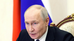 Putin visita China para reafirmar la&ccedil;os inabal&aacute;veis ap&oacute;s viagem de Trump