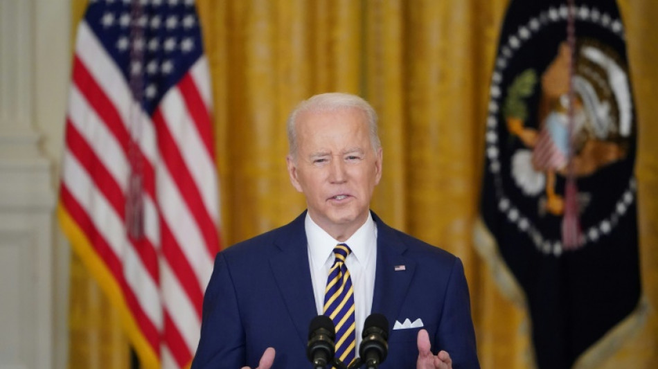 Biden tente de se relancer au cours d'une conf&eacute;rence de presse marathon
