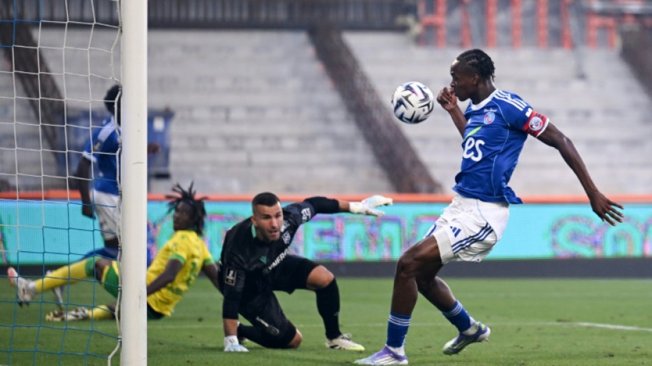 Ligue 1: Rennes implose, Strasbourg sur sa lanc&eacute;e