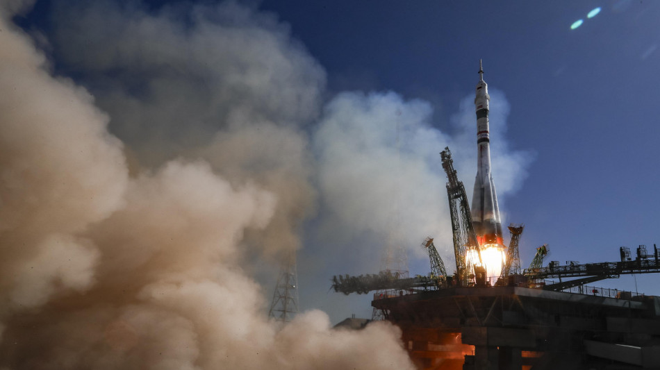 Russia lancia navicella militare nello spazio 'per studi Difesa'