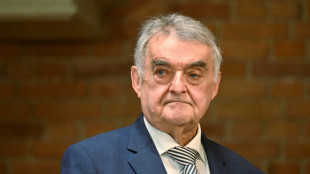 Sturz bei Diensttermin: Nordrhein-Westfalens Innenminister Reul bricht sich H&uuml;fte