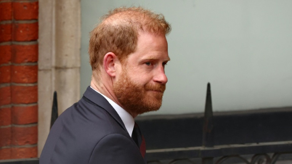 Príncipe Harry verá rei Charles III em sua viagem desta semana a Londres? 