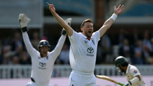 Four-wicket Robinson stars as Pakistan all out for 110 in second Test