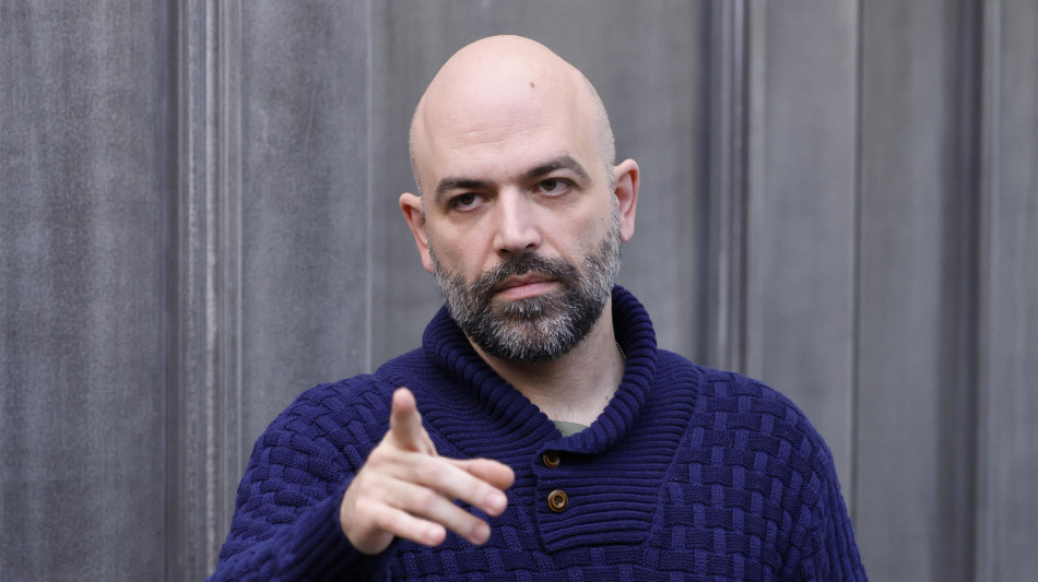 I'm Still Alive, Roberto Saviano regista di se stesso