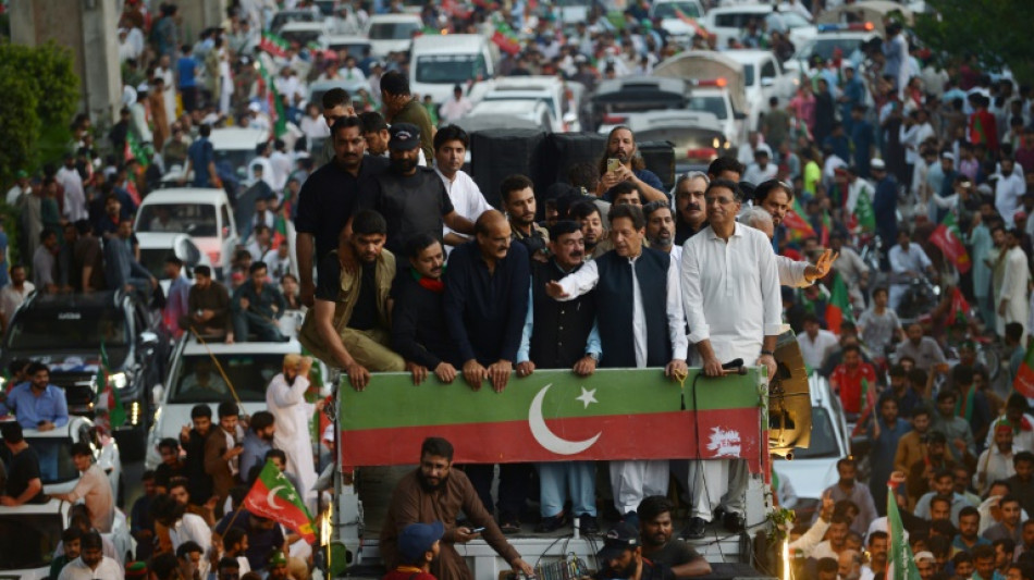 El FMI acuerda retomar un pr&eacute;stamo a Pakist&aacute;n tras los aumentos en combustibles e impuestos