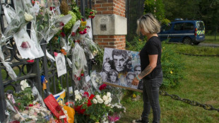 Funeral de Alain Delon ser&aacute; no s&aacute;bado