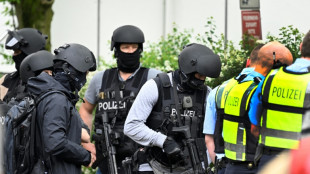 Spezialkr&auml;fte &uuml;berw&auml;ltigen mit Messer bewaffneten Mann in Bremer Innenstadt 