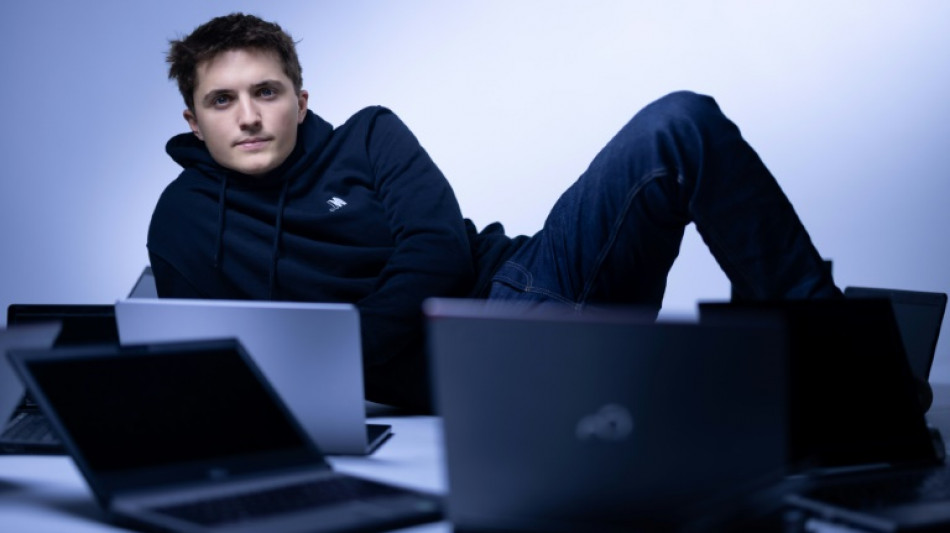 Sur YouTube, Micode d&eacute;code le net et se joue des cybercriminels