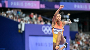 Ana Peleteiro se defiende de acusaci&oacute;n de ocultar el nombre de Espa&ntilde;a