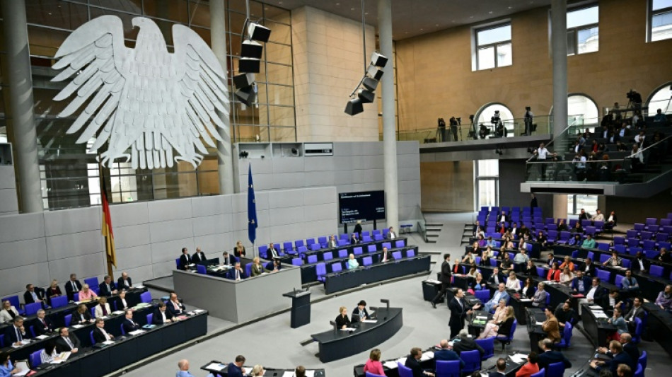 Bundestag schränkt Missbrauch von Lachgas und K.O.-Tropfen ein