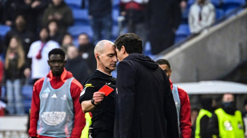 Foot: l'entra&icirc;neur de Lyon Paulo Fonseca convoqu&eacute; mercredi par la commission de discipline de la LFP (Ligue)