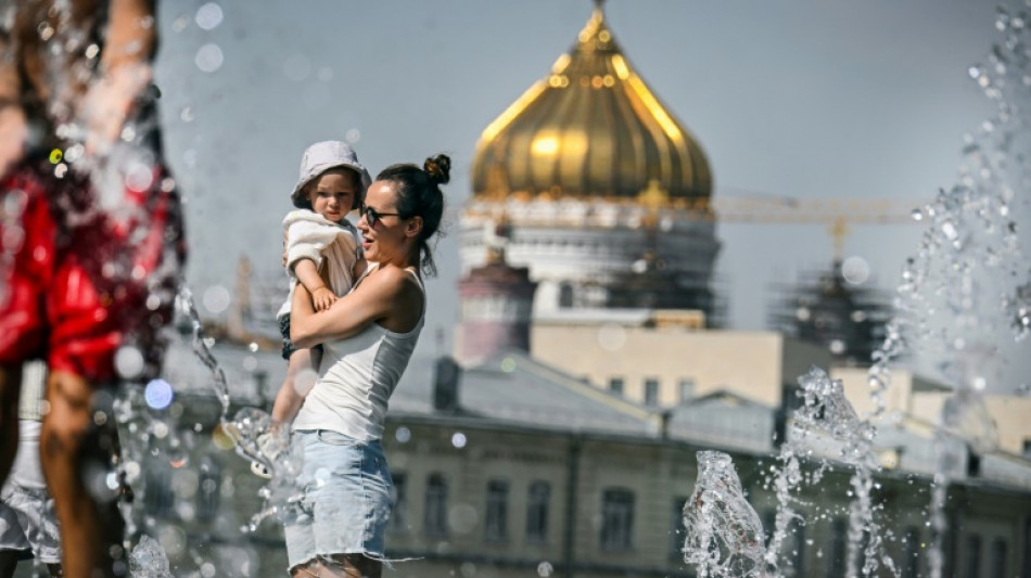 Moscow sizzles in record-breaking heatwave