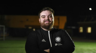 Estrellas de los videojuegos de Francia y Espa&ntilde;a vuelven a enfrentarse en la cancha