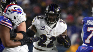 Henry agrees record $30 million extension with Ravens
